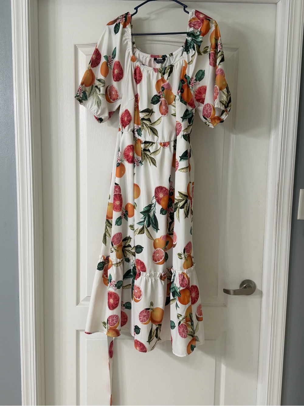 BloomChic White Citrus & Green Leaf Puff-Sleeve Midi Dress